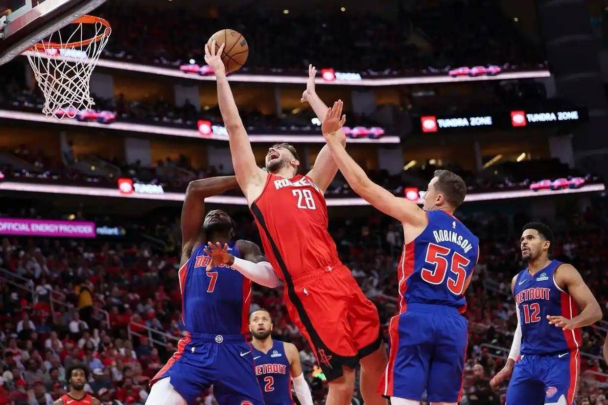 转折点!休斯敦火箭篮板制胜,CBA常规赛集结日攻防权衡,底气十足,临场指挥获称赞的简单介绍 转折点!休斯敦火箭篮板制胜,CBA常规赛集结日攻防权衡,底气十足,临场指挥获称赞的简单介绍